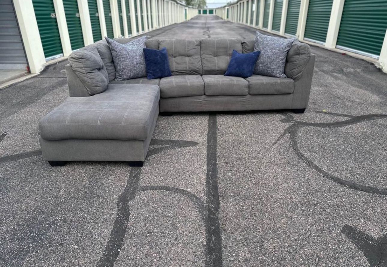 ⭐️⭐️⭐️⭐️FREE DELIVERY- sectional⭐️⭐️⭐️⭐️