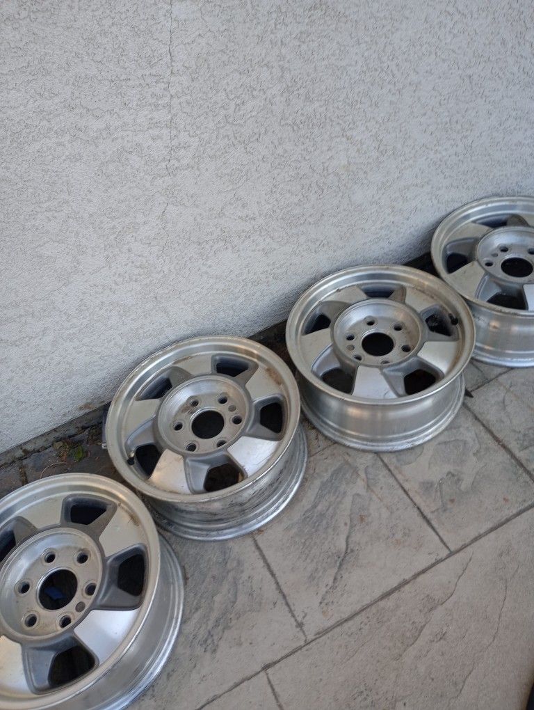 16 Inch 6 Lug Chevy 