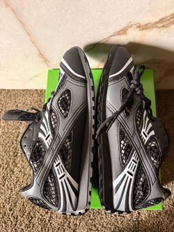 black bottega orbit size 44