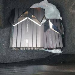 Speaker 12  Y 2 Amplifier  1200 Y 2000 