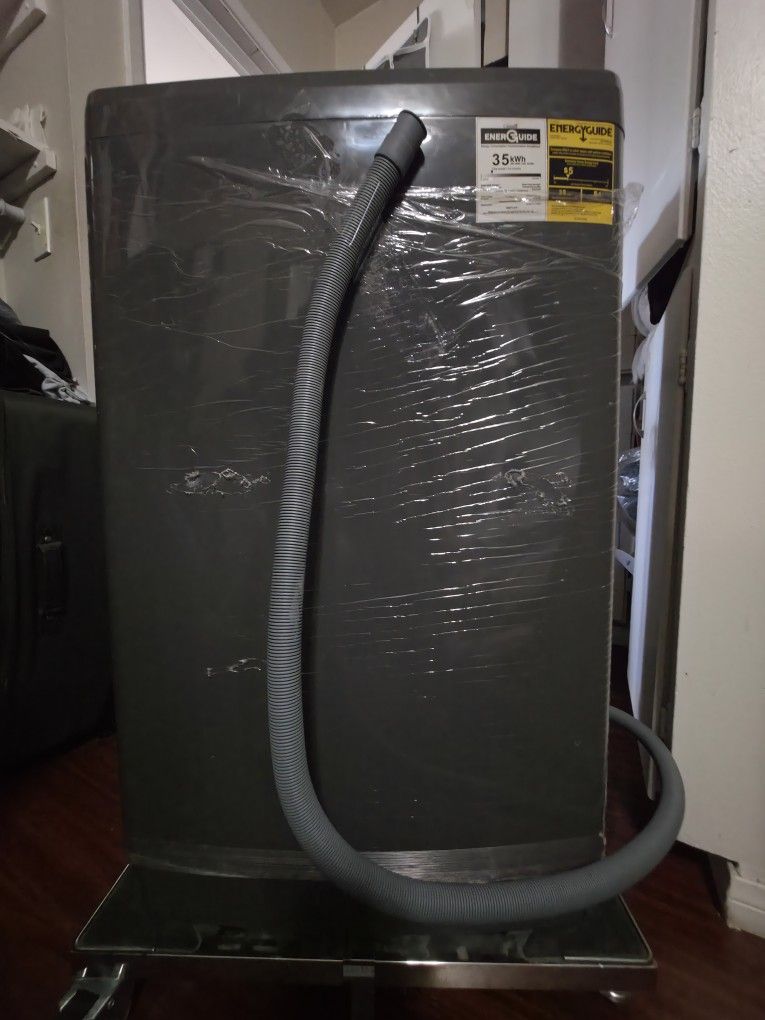 Brand New Washing Machine 2.4Cu Ft. Capacity
