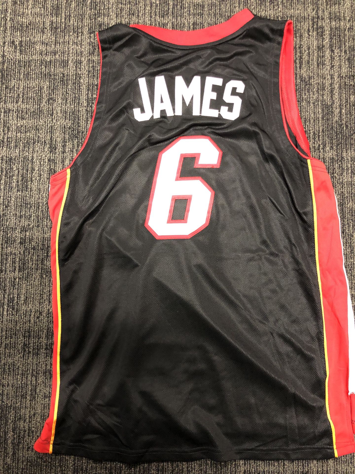 Lebron James Miami Heat Jersey - Black, Medium for Sale in Osseo, MN -  OfferUp