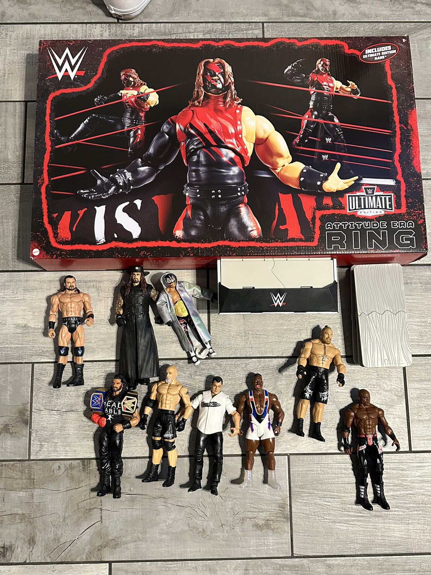 Wwe Ring And Figures
