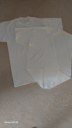 BRAND NEW XL WHITE T-SHIRTS!