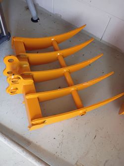 Mini rake for tractor to land or other work