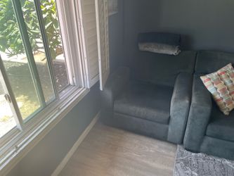 Swivel love seat