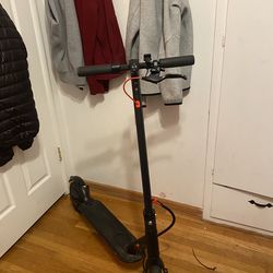 Electric scooter
