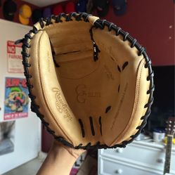 Rawlings catching glove 