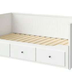 Twin Bed With Drawers