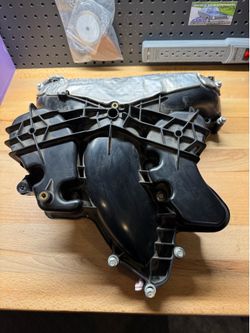 11-16 Ford Superduty 6.7L OEM Intake Manifold