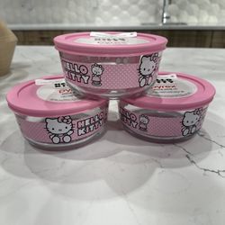 Pyrex Hello Kitty  