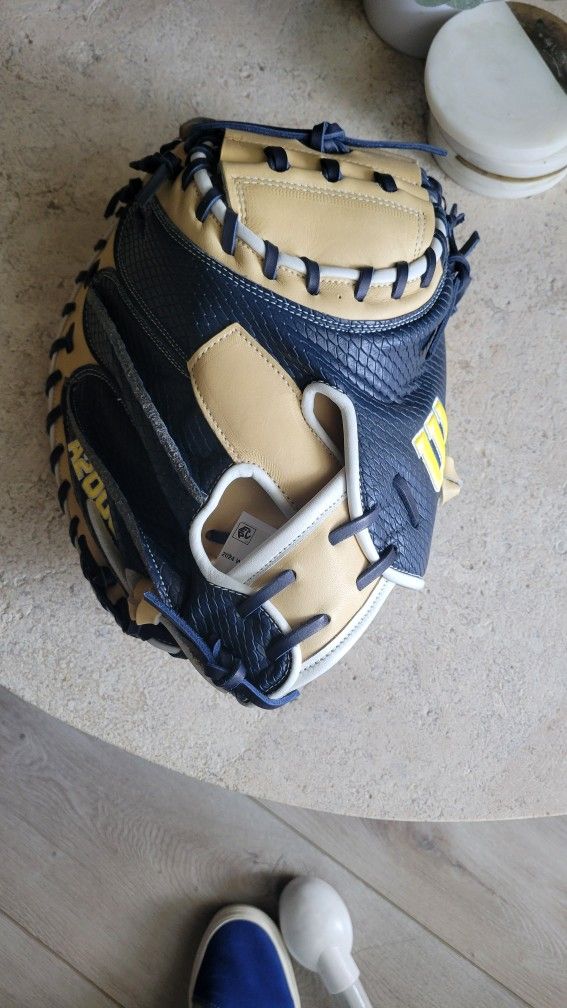 Baseball Glove 34"