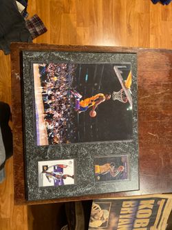 Commemorative laker/Kobe Bryant plaques. Bonus (2009 newspaper from championship)