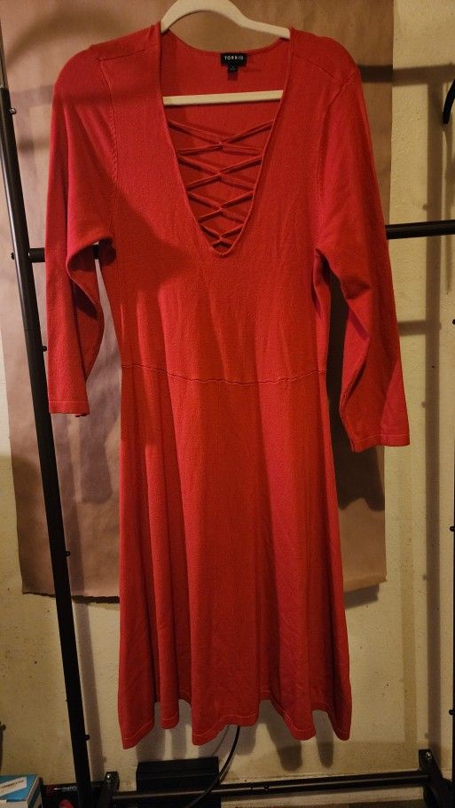 T O R R I D Ready Orange Long Sleeve Crisscross Sweater Dress Size 1X Excellent Condition