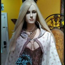 Vintage Handmade Cape by Noemi's Knick Knacks 