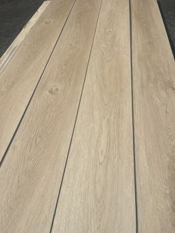 💯 Waterproof Vinil Flooring 8 Mm Cover 17.67 The Price Is For Box