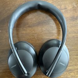 Bose Noise Cancelling Headphones (NC 700)