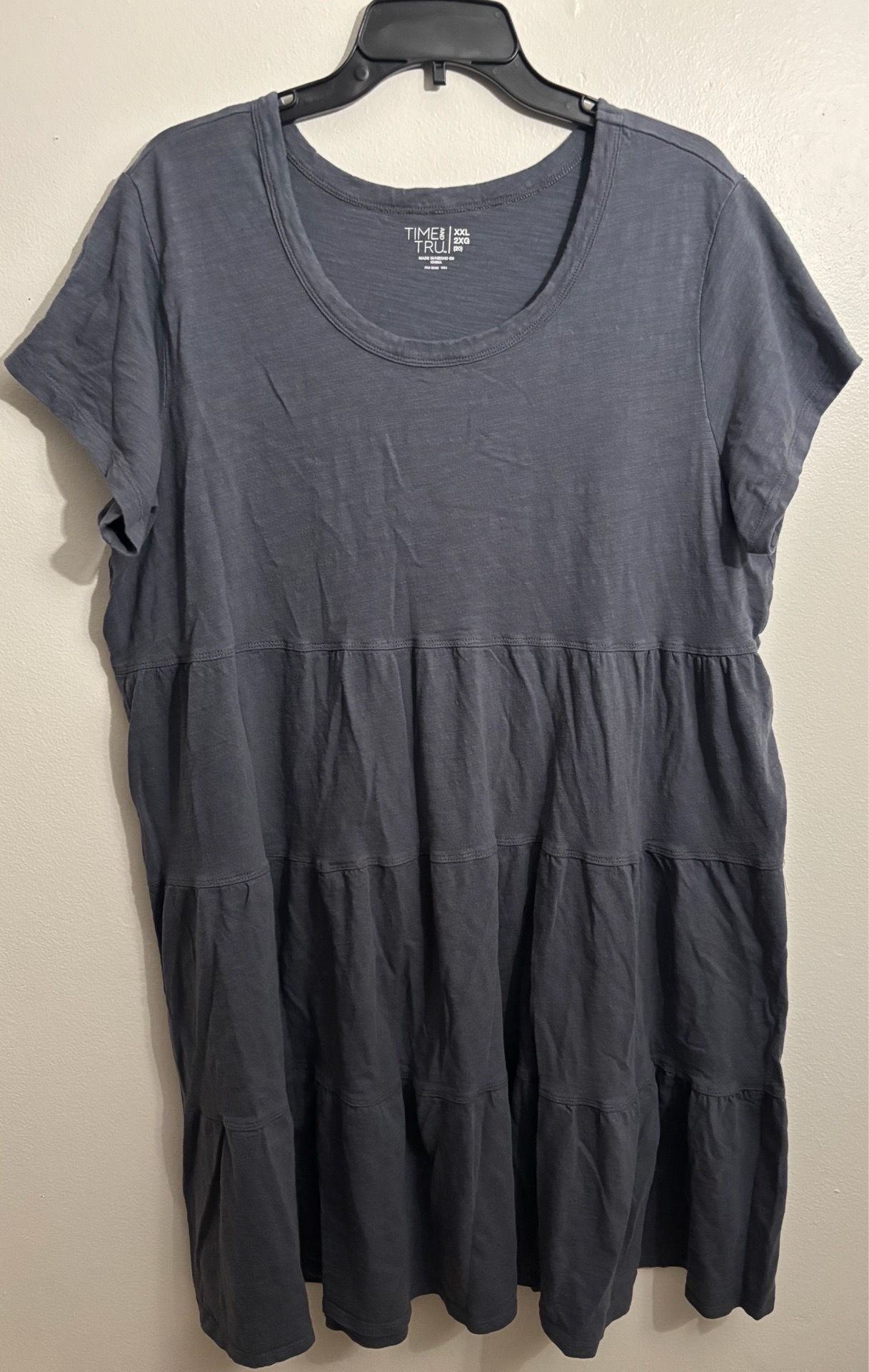 Women’s XXL Time and Tru Dark Gray Tiered Dress