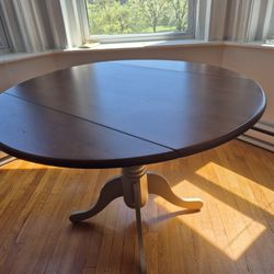 Round table, mint state