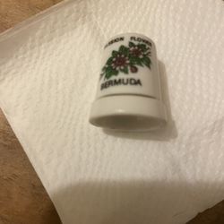 Bermuda souvenir Thimble. $4.No Chips No Cracks.