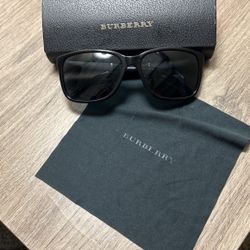 Burberry Sunglasses 