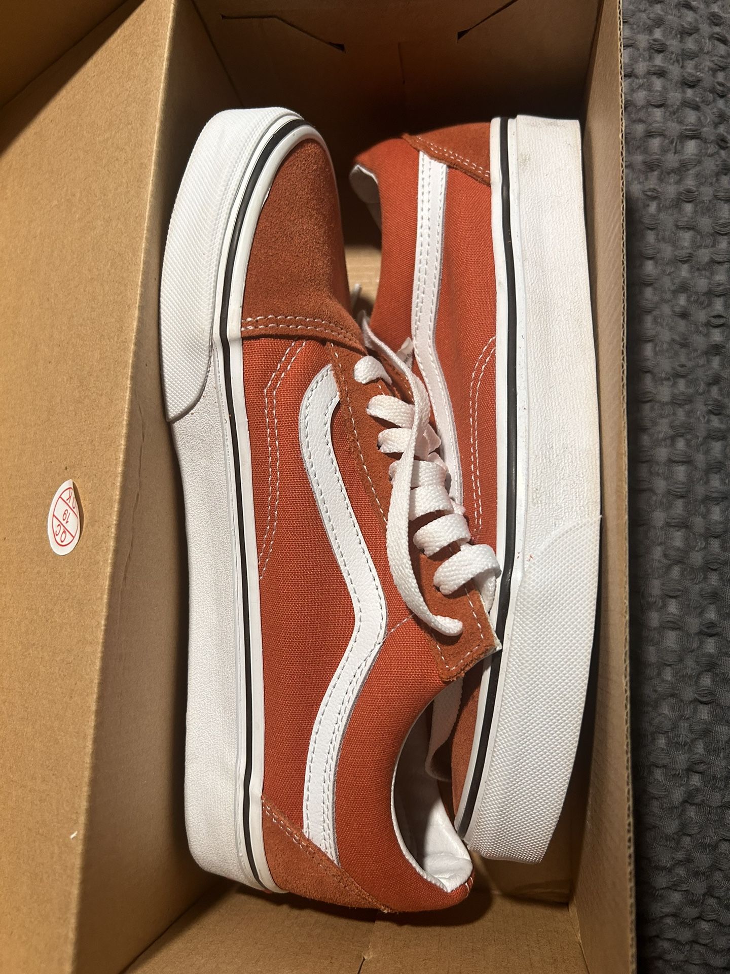 Vans Never Worn Men’s 6.5 Women’s 8