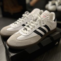 Selling Men’s Zumba Classic 10-1/2