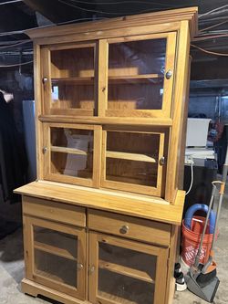 Storage cabinet