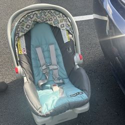 Car Sear Free