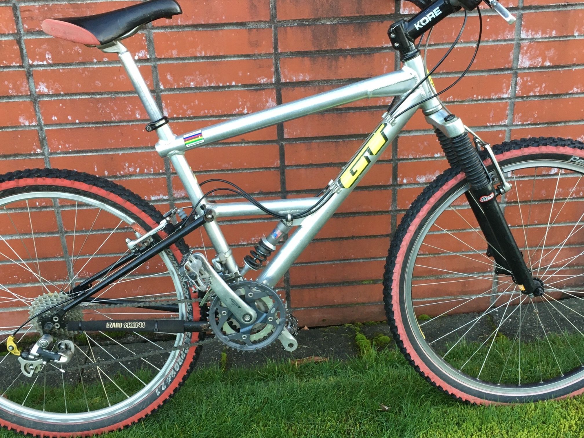 Vintage GT RTS-1 Full Suspension Mountain Bike Shimano XT