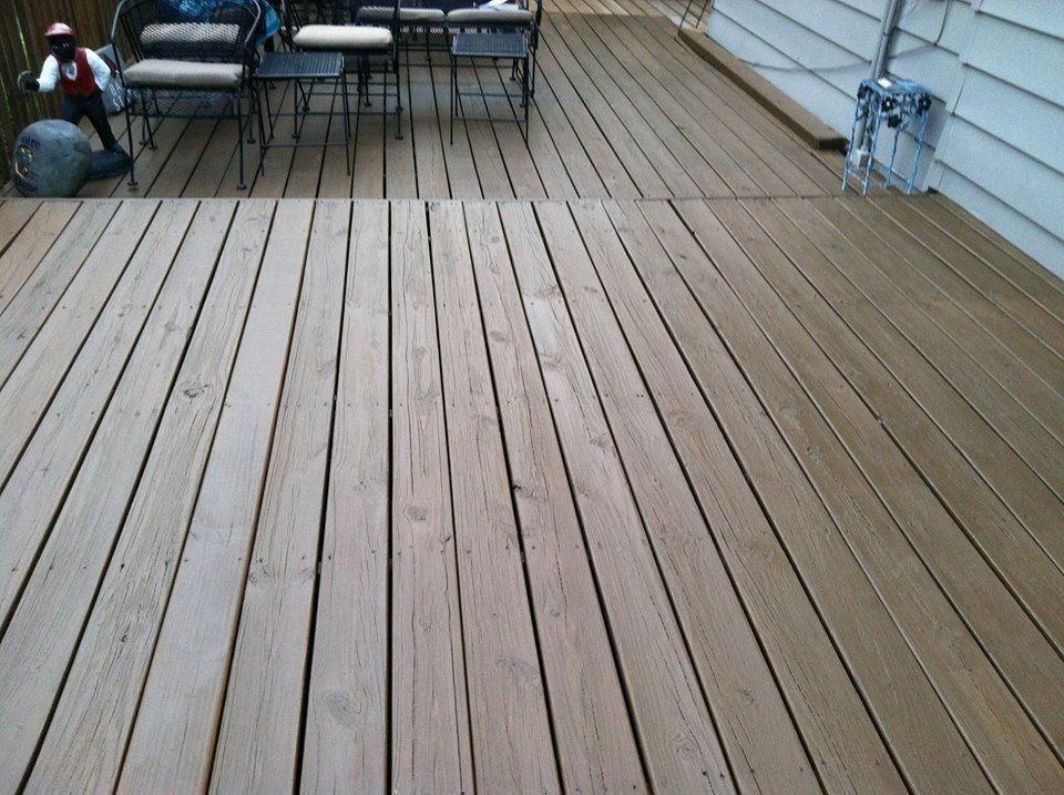 New Semi Transparent deck Stain - Leeward - Lot Of 2