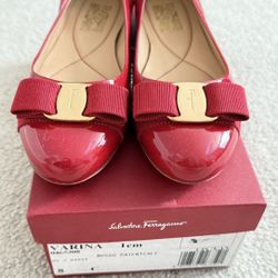 Salvatore Ferragamo Varina Red Flats Size 8