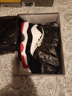 JORDAN 11 LOWS