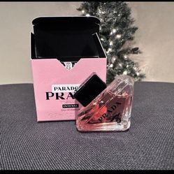 One Prada Paradoxe Mini Eau de
Parfum/7ml/.23 oz
New in Box/ unused
100% Authentic