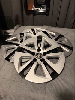 Toyota Prius Wheel Covers (2017 to 2019) (Brand New)