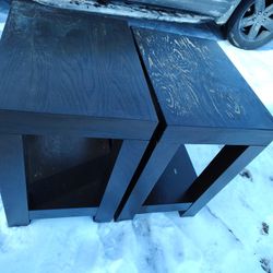 2 Matching Stands