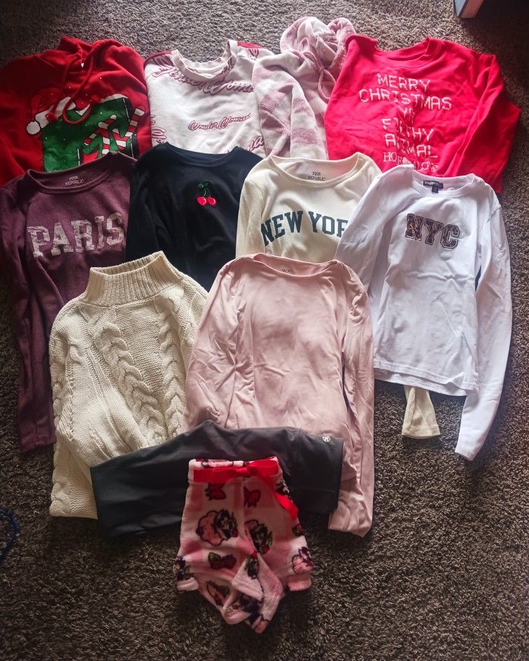 Bundle of Juniors Clothes Size XS