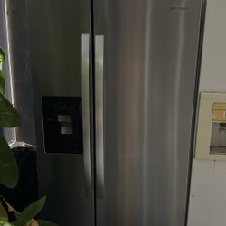Whirlpool Refrigerator 