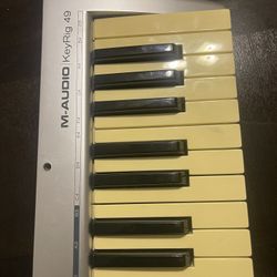 M-Audio KeyRig 49 MIDI Controller.