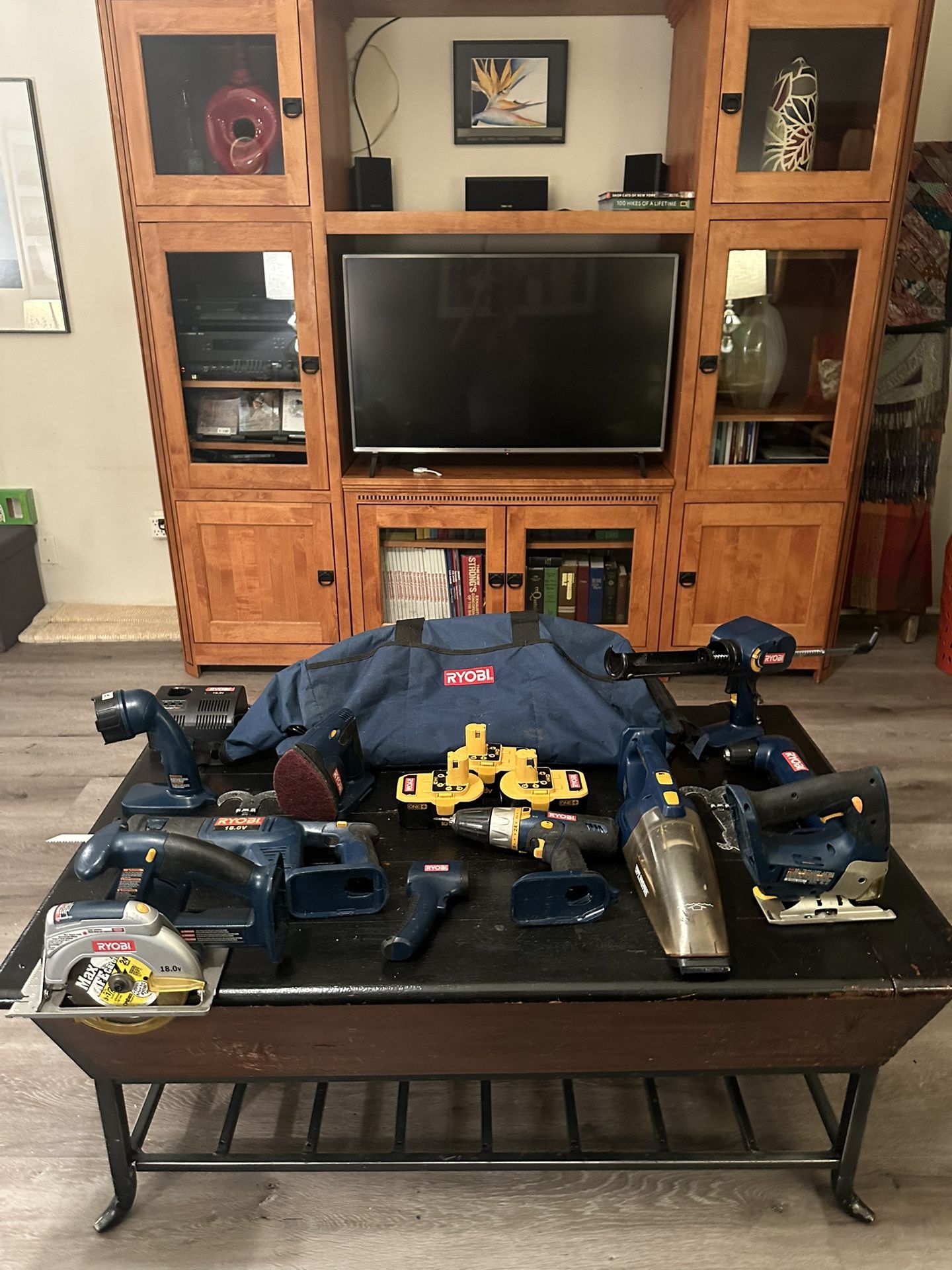 Ryobi Set 10 Tools 3 Good Batteries, Charger And Bag And Extra Saw Blades, Blades For Other Tools, Sanding Disc Also Included