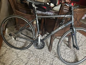 TREK 7.3fx Commuter Bike