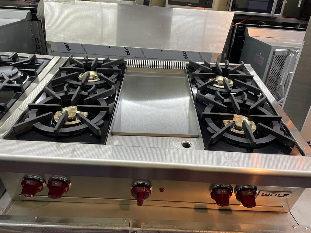 Wolf  36” Gas Cooktop 
