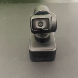 Insta360 Link 4k Webcam w/ Tripod 