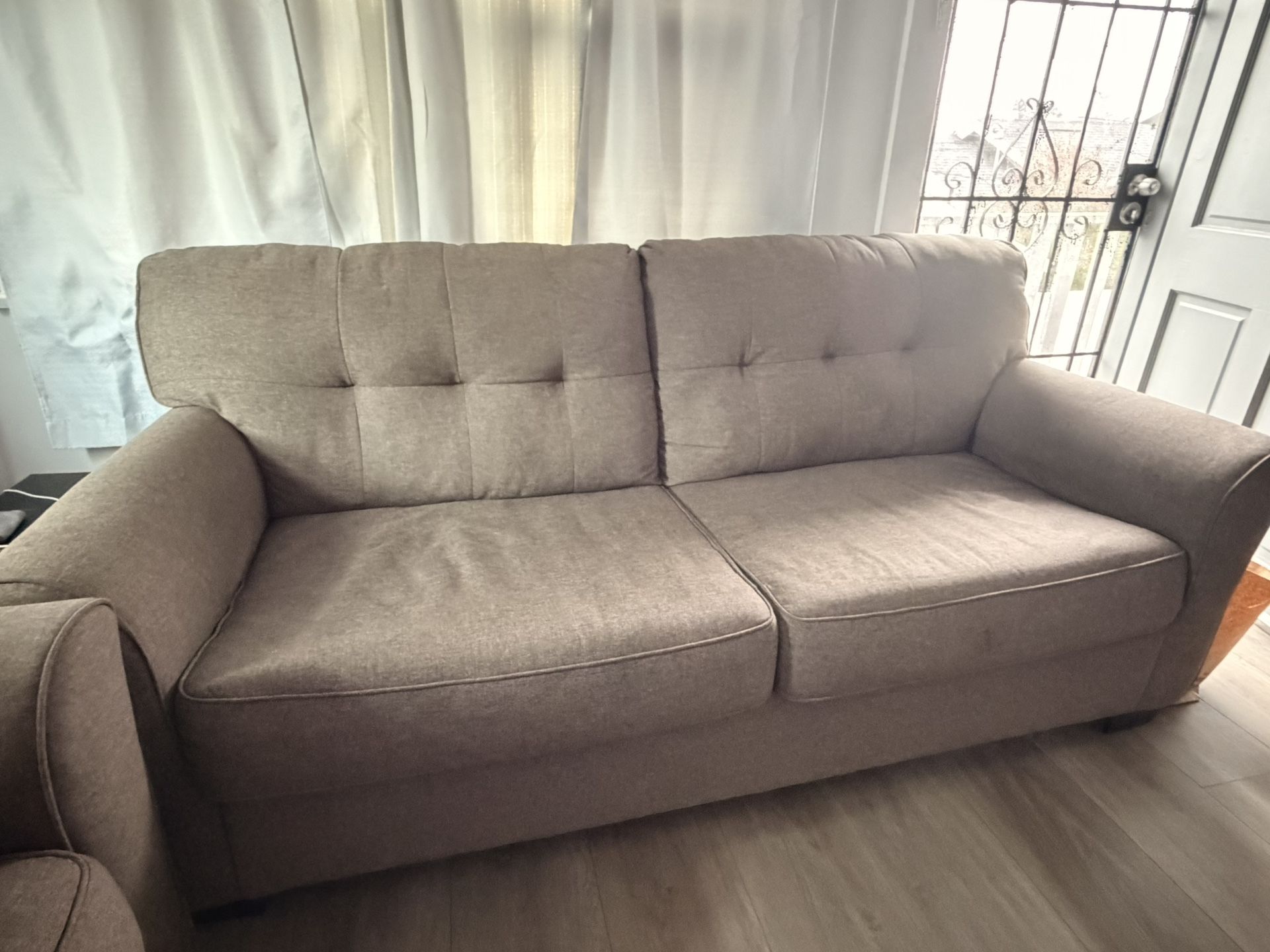 Gray 2 Piece Sofa Set - Love Seats ποΈ