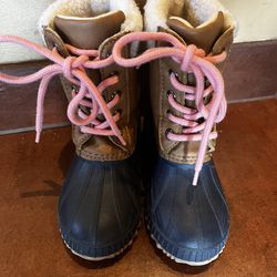 Gap Kids Duck Boots/Winter Snow Boots 