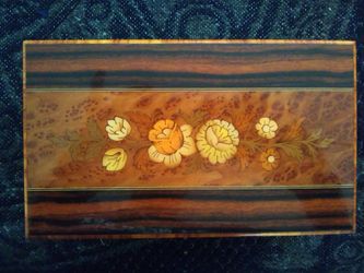 Beautiful Reuge Music Box