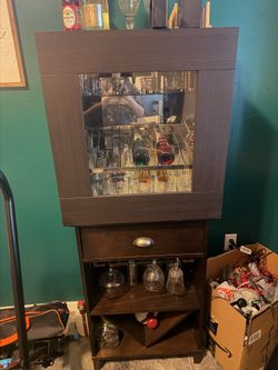 Bar cabinet
