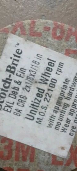 (18) 3M SCOTCH BRITE 8A CRS Unitized Wheels 2"x1/8"x 3/16" DEBURRING & Finishing