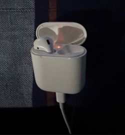AirPods (Read description)