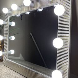 NEW LUXURY PROFESSIONAL MAKEUP VANITY MIRROR 